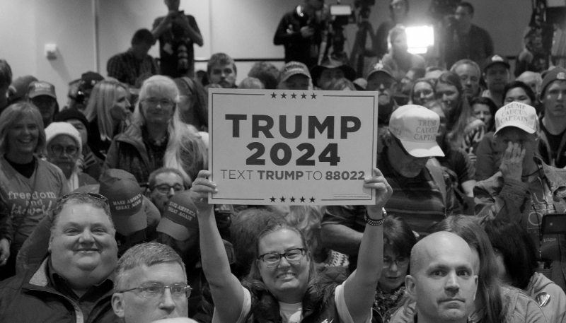 Un événement de campagne organisé par l'ancien président des États-Unis et candidat républicain à la présidence Donald Trump, à Sioux Center, Iowa, le 5 janvier 2024. 