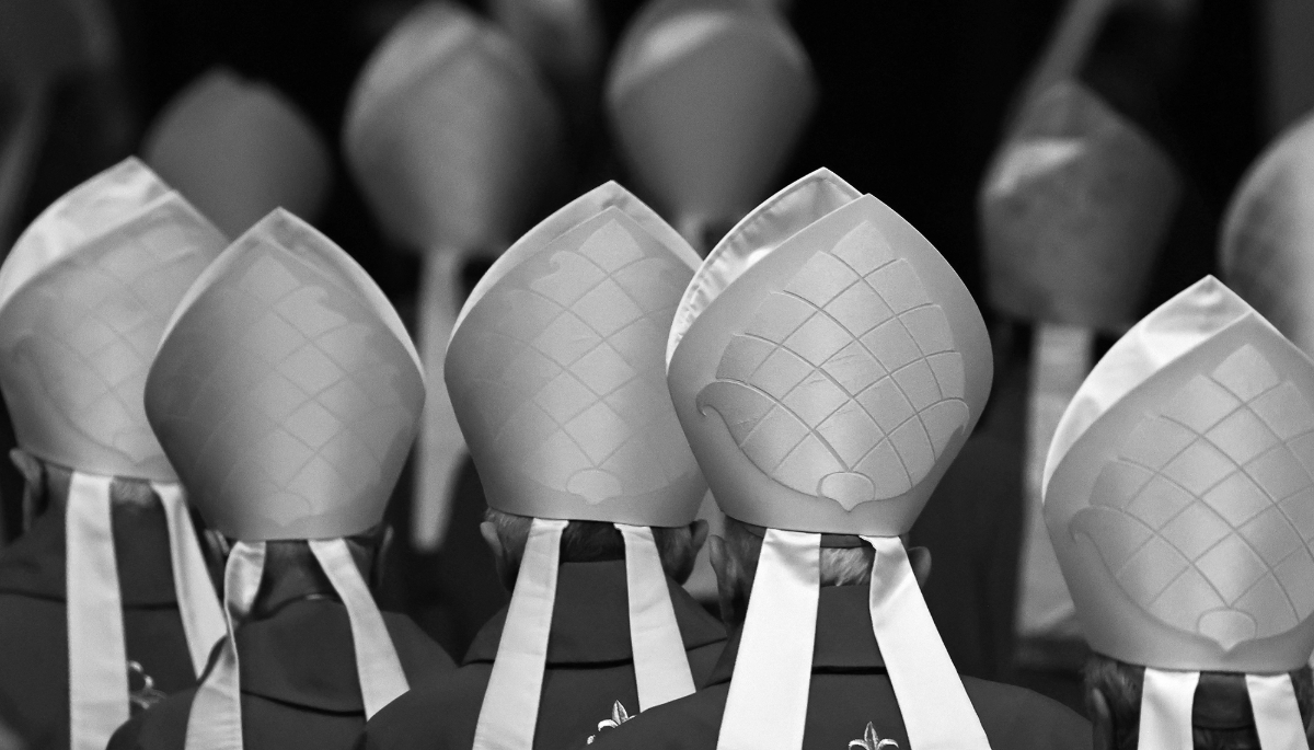 Depuis le début de la semaine, les cardinaux arrivent par vagues au Vatican, en vue du conclave qui débute le 7 mai. 