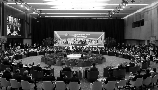 Réunion des ministres des affaires étrangères du Forum régional de l'ASEAN, le 11 juillet 2025 à Kuala Lumpur, en Malaisie.