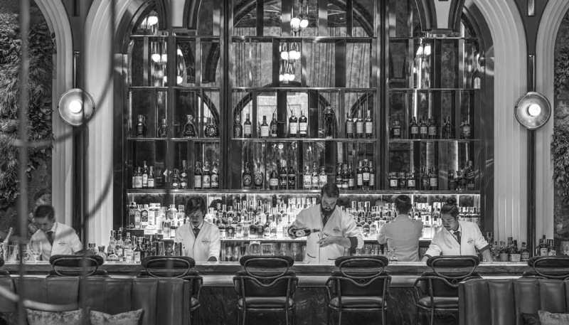 Le bar du BKK Social Club où officient les meilleurs mixologues de Thaïlande.