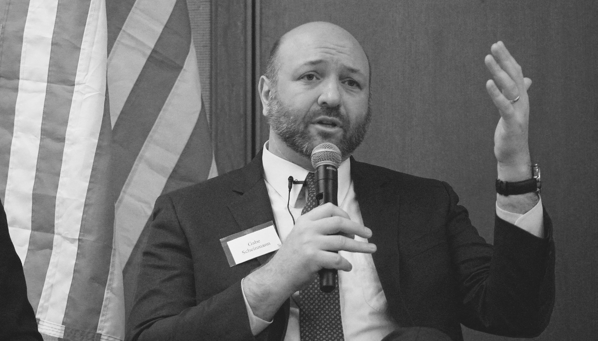 Gabriel Scheinmann lors d'une conférence à l'hôtel Charles de Cambridge, dans le Massachusetts (États-Unis), le 8 février 2025. 
