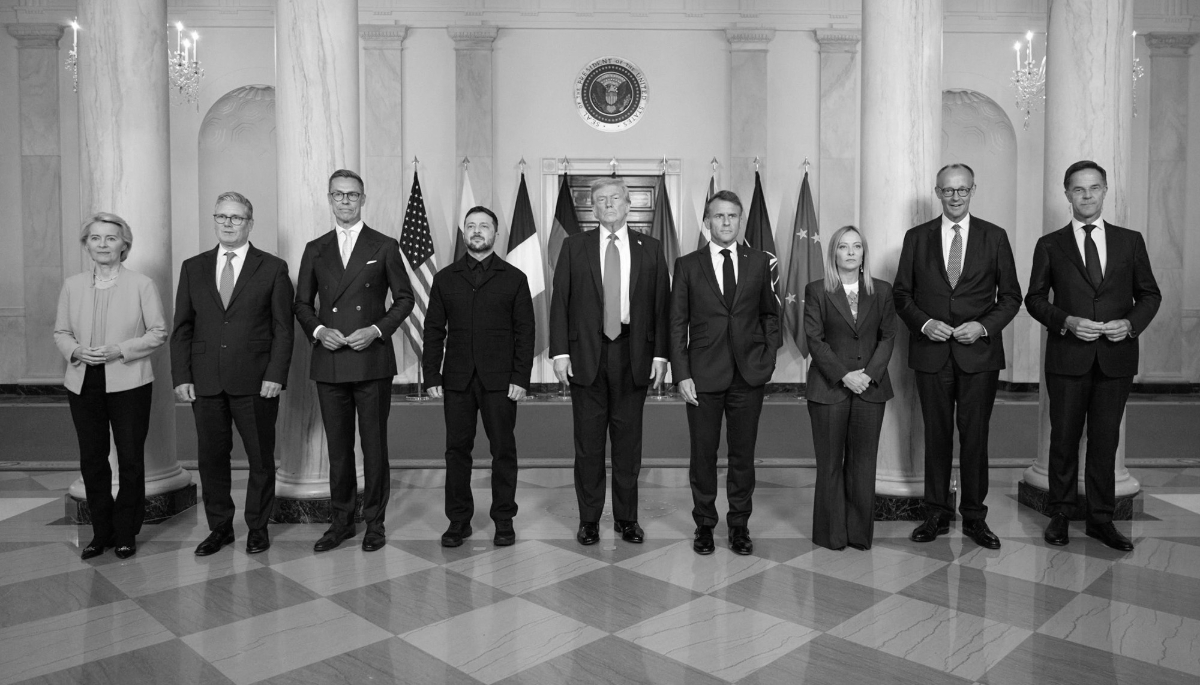 Les dirigeants européens aux côtés du président américain Donald Trump et du président ukrainien Volodymyr Zelensky.