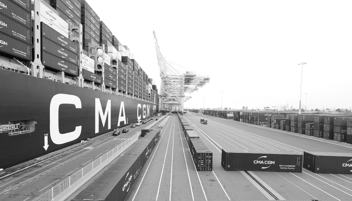 Un porte-conteneurs de la CMA CGM au port du Havre.