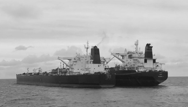 Deux pétroliers iraniens, le MT Horse et le MT Freya, interceptés par l'Agence indonésienne de sécurité maritime, en janvier 2021. Ils étaient soupçonnés de multiples violations, notamment du blocage de leurs systèmes d'identification.