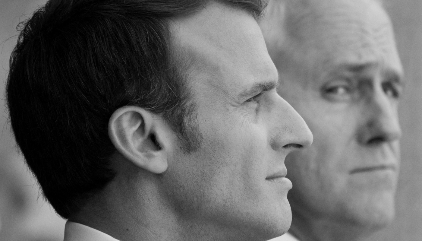 Le président français Emmanuel Macron et le premier ministre australien Malcolm Turnbull, en Australie, le 2 mai 2018, à l'heure des discussions concernant les contrats de Naval Group.