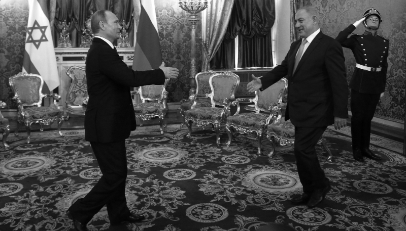 Le président russe Vladimir Poutine accueille le premier ministre israélien Benjamin Netanyahu au Kremlin, en 2016.