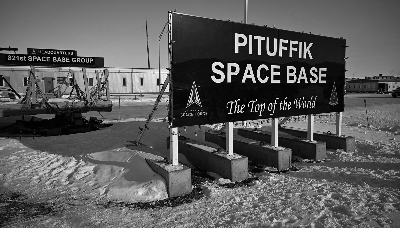 La base spatiale américaine de Pituffik, au Groenland, parée pour la visite du vice-président américain J.D. Vance, le 28 mars 2025.