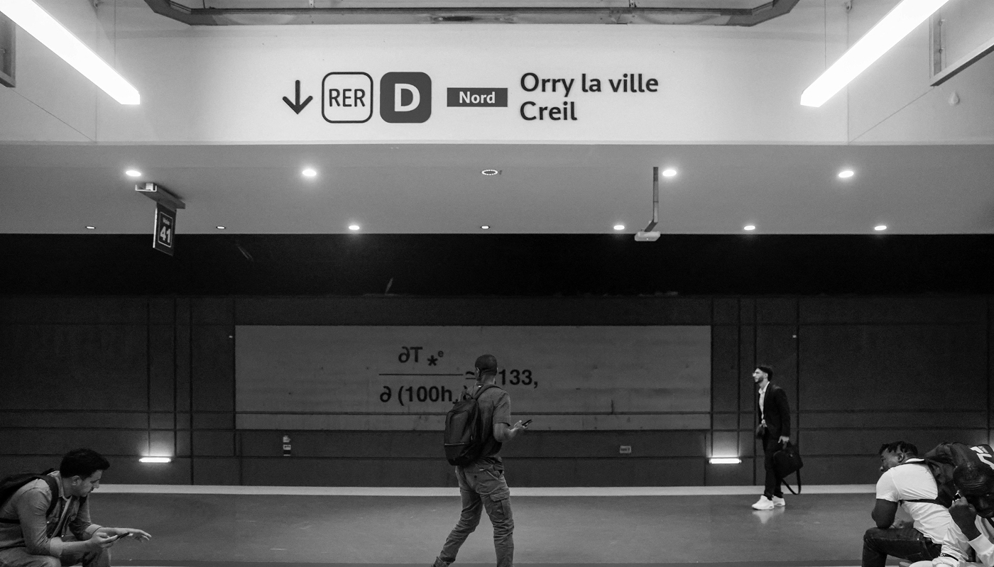 La préfecture de police de Paris a pris des mesures de fermeture préventive de plusieurs stations de métro et RER pour le 31 octobre.