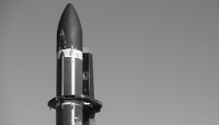 Une fusée avec à son bord trois satellites de surveillance de l'entreprise américaine HawkEye 360.
