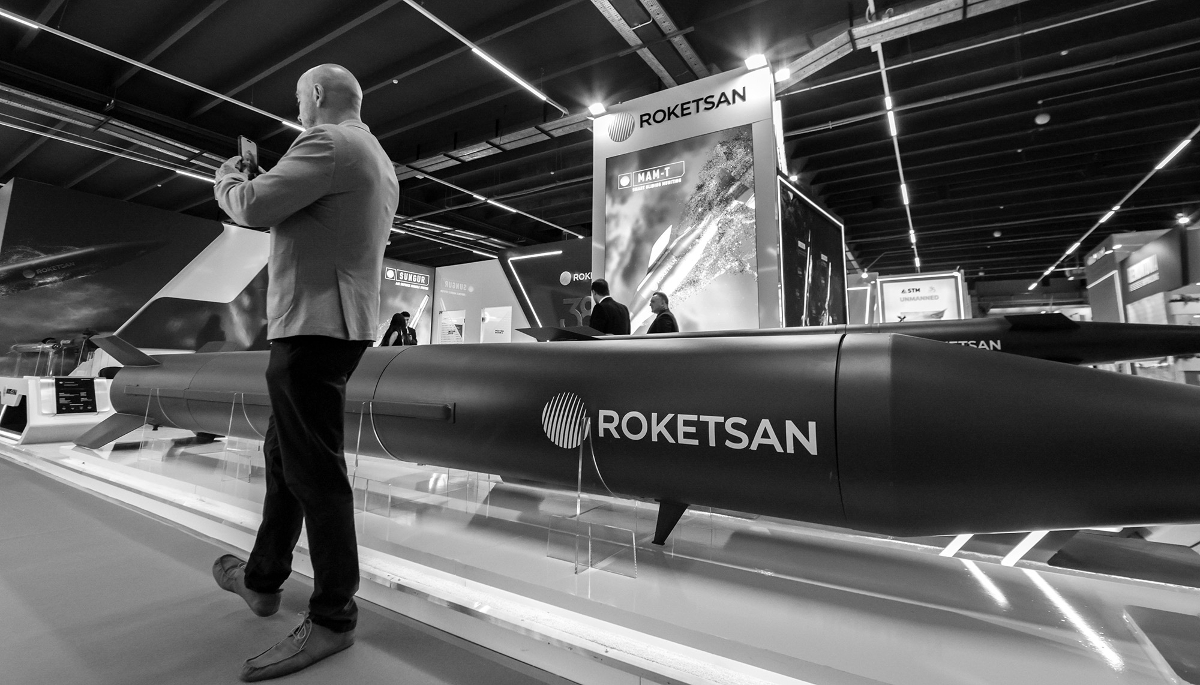 Le pavillon du missilier Roketsan au 
34e Salon international de l'industrie de la défense, en Pologne, le 8 septembre 2026. 