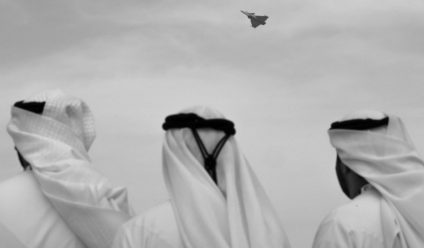 Un avion de combat Rafale au Dubai Airshow en 2025.