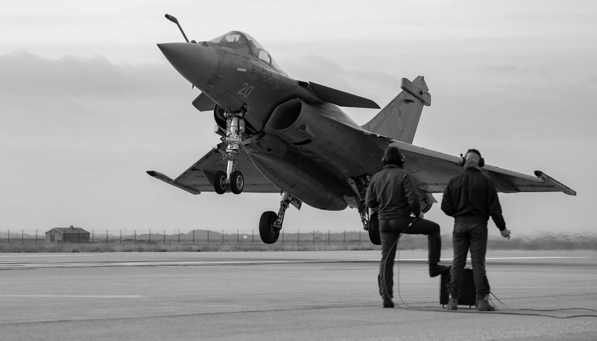 Un Rafale Marine de Dassault lors d'un entraînement à Landivisiau (Finistère), le 20 janvier 2024.