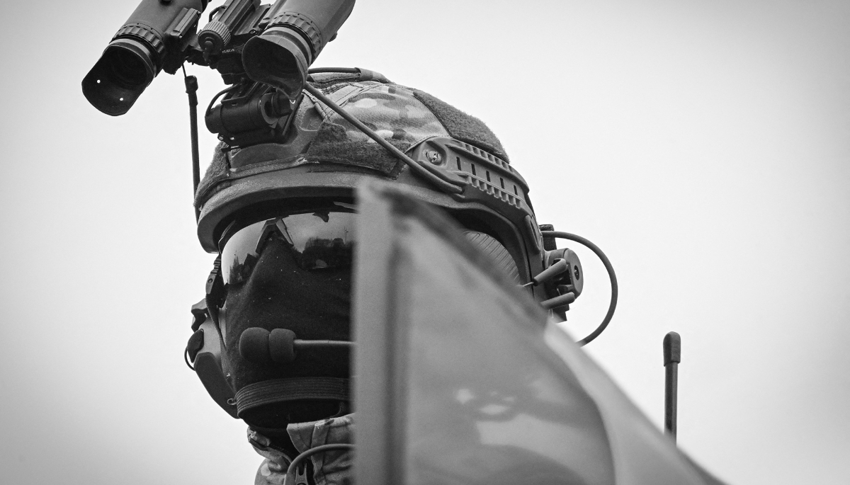 Un soldat des forces armées roumaines.