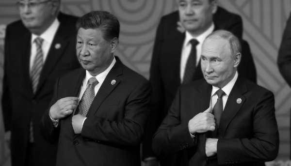 Le président chinois Xi Jinping et son homologue russe Vladimir Poutine lors du sommet des BRICS à Kazan, en Russie, le 24 octobre 2024.