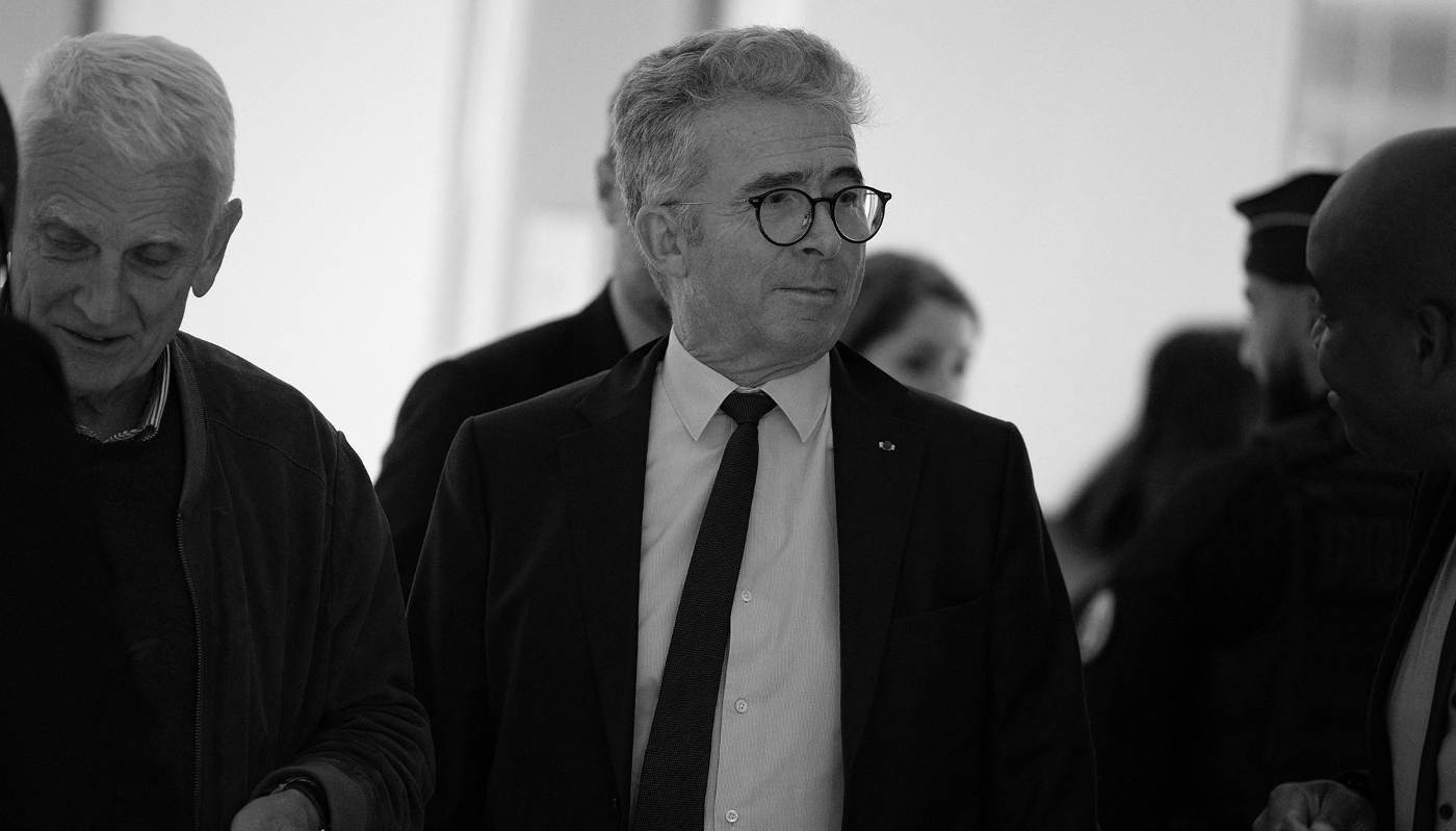 Christophe Gomart arrive au tribunal de Paris, le 4 novembre 2025, pour assister à la première journée du procès du groupe cimentier français Lafarge.