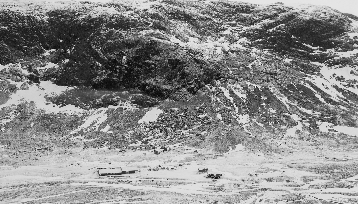 Photo prise par un drone le 22 mars 2025 montrant une mine au Groenland, territoire autonome du Danemark.