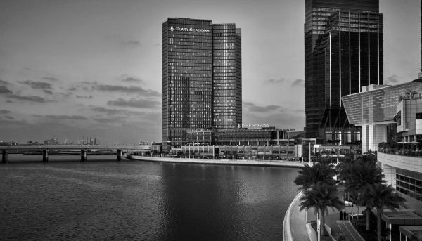L'imposant hôtel Four Seasons d'Abu Dhabi.