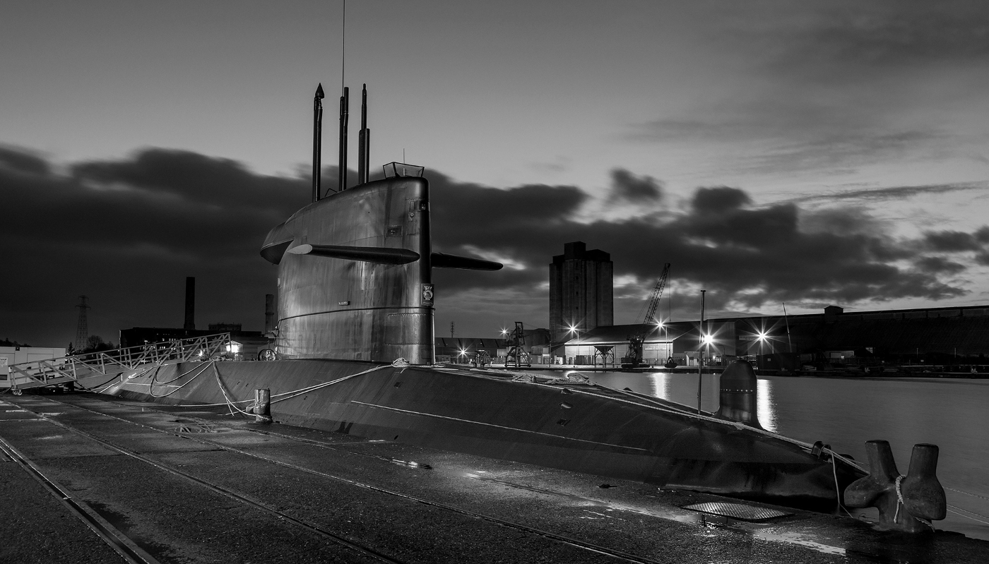 Un sous-marin de classe Walrus de la Royal Netherlands Navy à quai à Horgan's Quay (Cork, Irlande) en 2018.