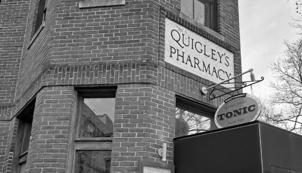 Bar restaurant Tonic, dans le quartier de Foggy Bottom.