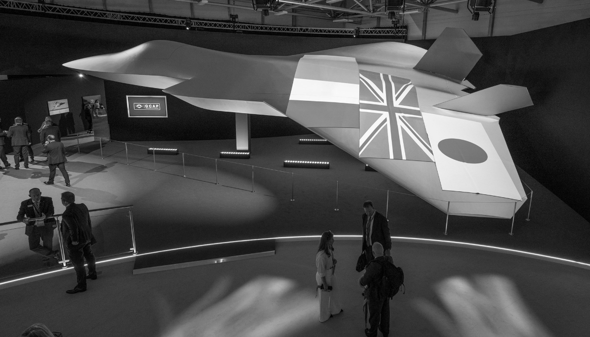 La maquette grandeur nature du GCAP sur le pavillon de BAE Systems lors du salon aéronautique international de Farnborough, le 26 juillet 2024.