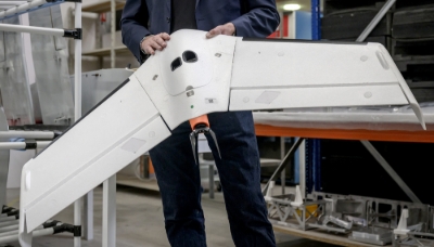 Présentation d'un drone Oskar dans l'usine de Delair à Labège (Haute-Garonne), le 11 avril 2025. 