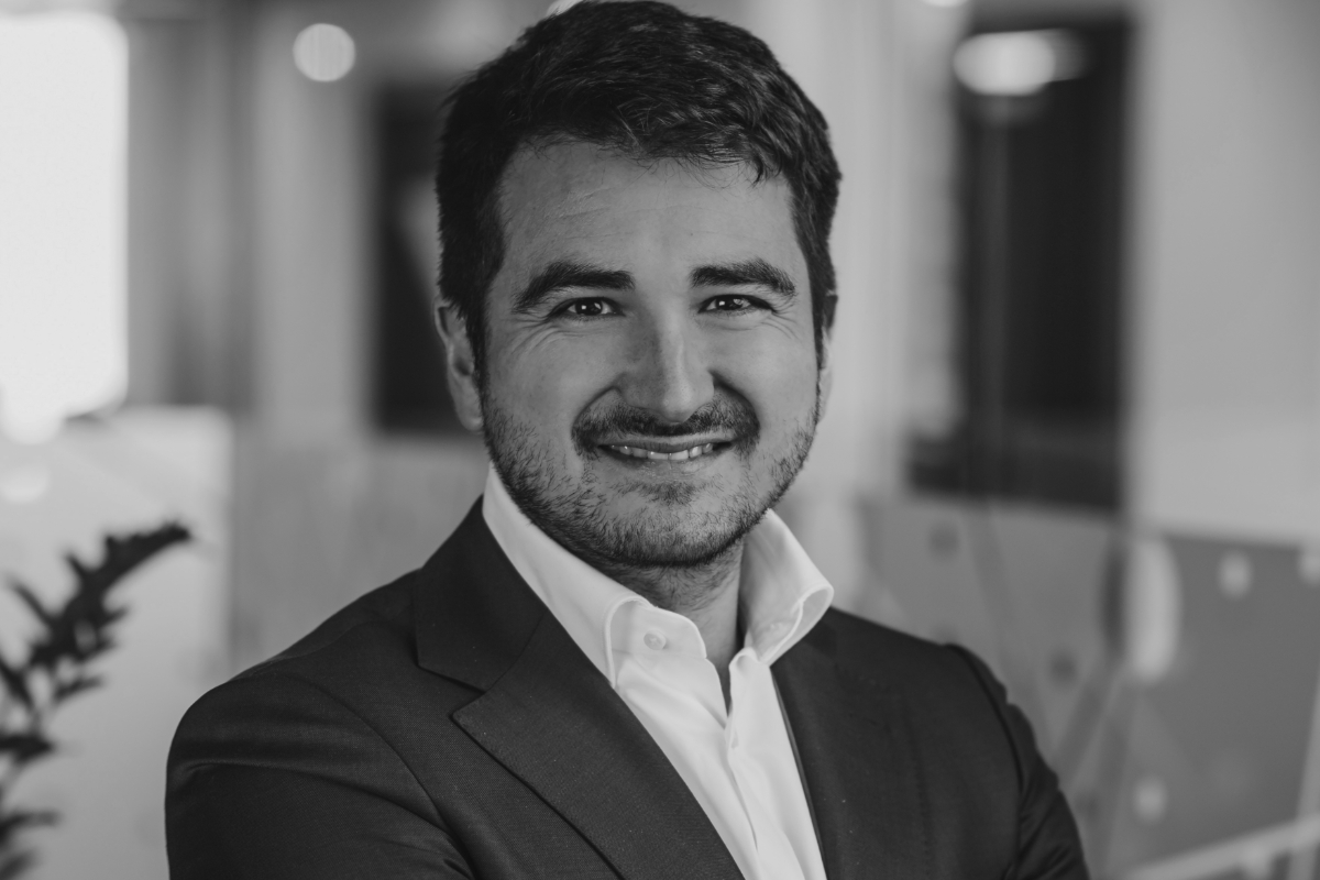 Arnaud Castaignet contribue à différentes initiatives visant à pourvoir les carences des militaires ukrainiens en matériel non-létal.