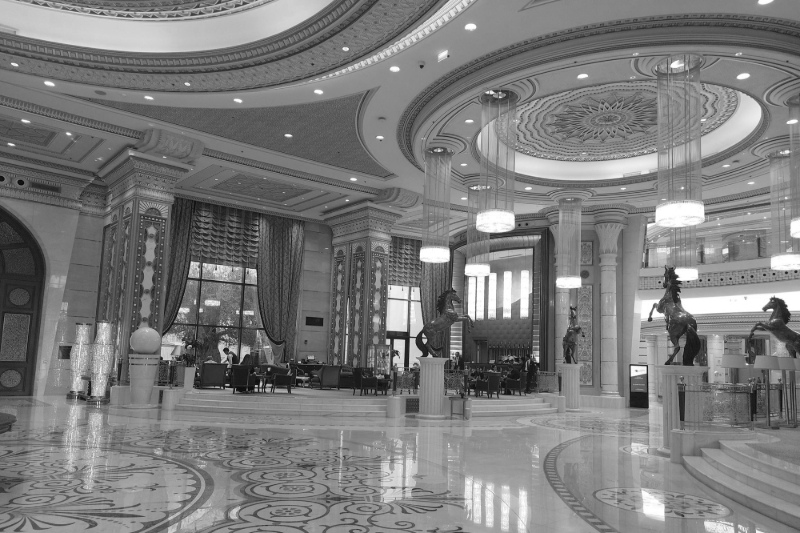 Le lobby du Ritz-Carlton de Riyad.