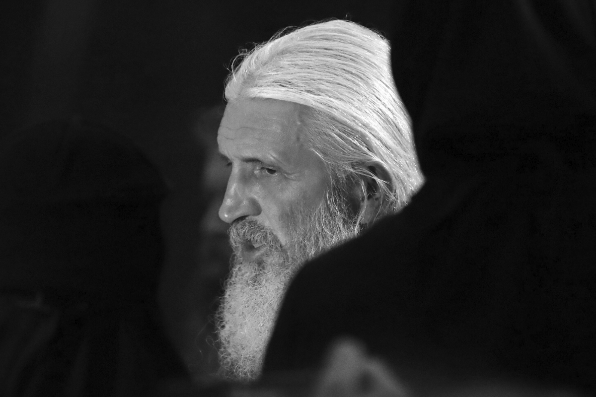 Le prêtre déchu Sergius Romanov.