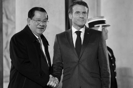 L'ex-premier ministre et homme fort du Cambodge, Hun Sen, alors en fonction, lors de sa rencontre avec Emmanuel Macron, le 13 décembre 2022. 