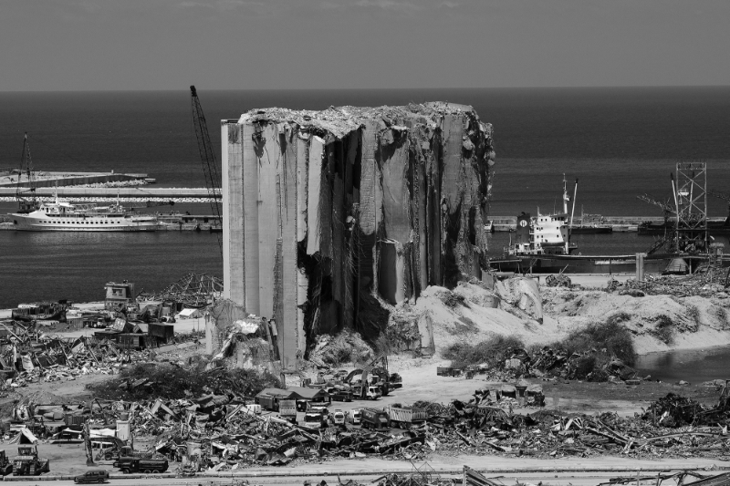 Le port de Beyrouth une dizaine de jours après l'explosion du 4 août 2020.