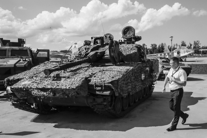Le CV90, véhicule de combat d'infanterie de dernière génération fabriqué par Saab, exposé lors du salon Army 2023 à Moscou.