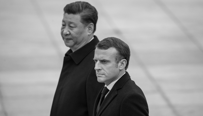 Le président chinois Xi Jinping et le président français Emmanuel Macron à Pékin, le 6 novembre 2019.