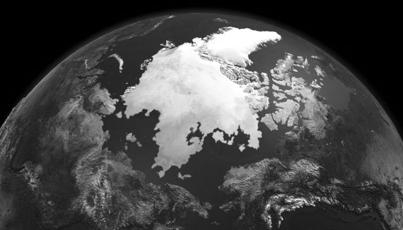 Vue de l'Arctique obtenue par le satellite de la NASA Aqua satellite.