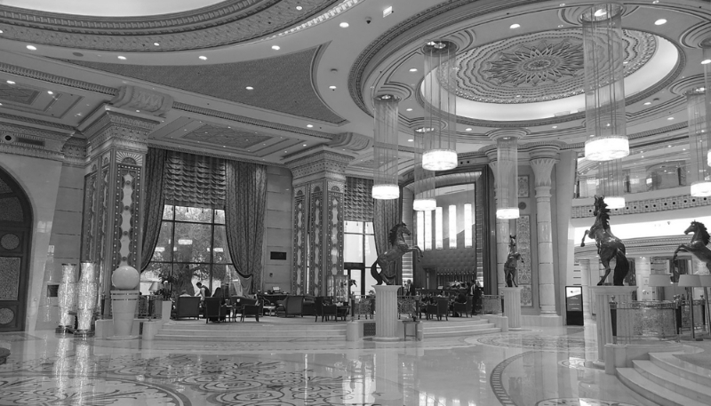 Le lobby du Ritz-Carlton de Riyad.