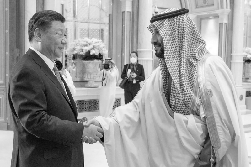 Le président chinois Xi Jinping et le prince héritier saoudien Mohammed bin Salman à Riyad, le 9 décembre 2022.