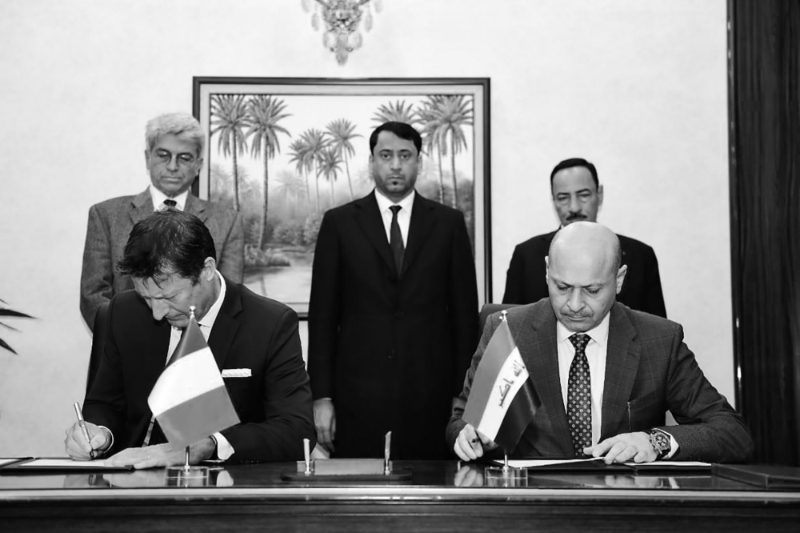 Signature du contrat entre ADP Ingéniérie et l'autorité de l'aviation civile irakienne portant sur la réhabilitation de l'aéroport de Mossoul, le 25 janvier 2021.
